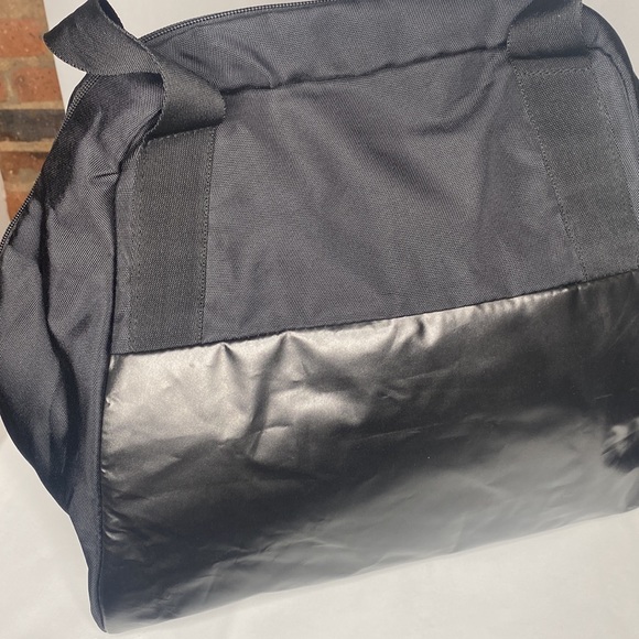 Adidas over night bag - Picture 5 of 8